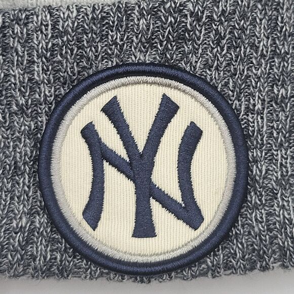 New York Yankees Mens Womens Beanie Pom Top Gray Embroidered Patch Logo New Era - Picture 3 of 10